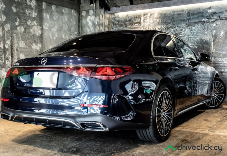 Mercedes E-class Black