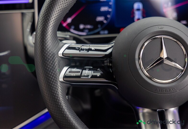 Mercedes E-class Black