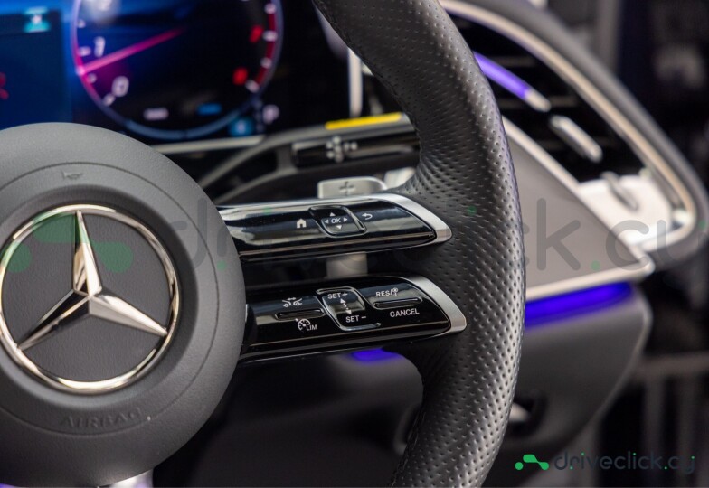 Mercedes E-class Black