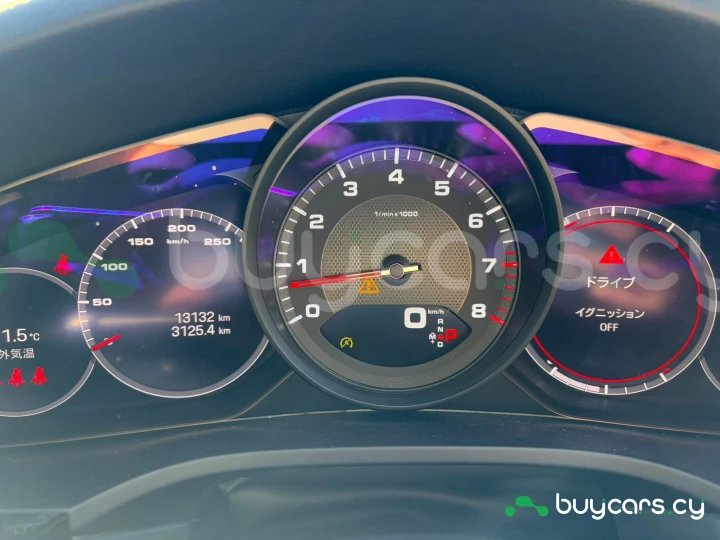 Porsche Cayenne White