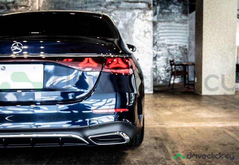 Mercedes E-class Black
