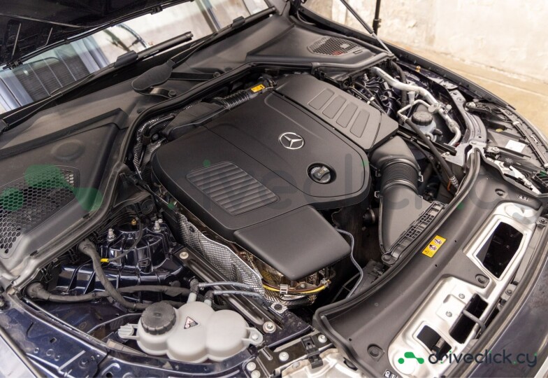 Mercedes E-class Black