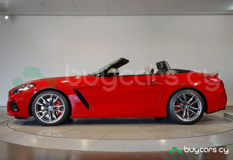 BMW Z4 Красный