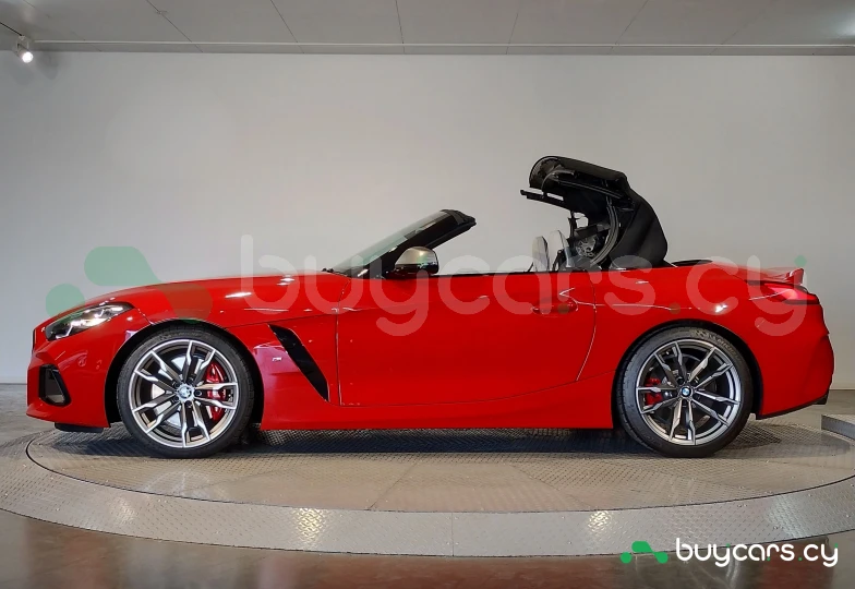 BMW Z4 Красный