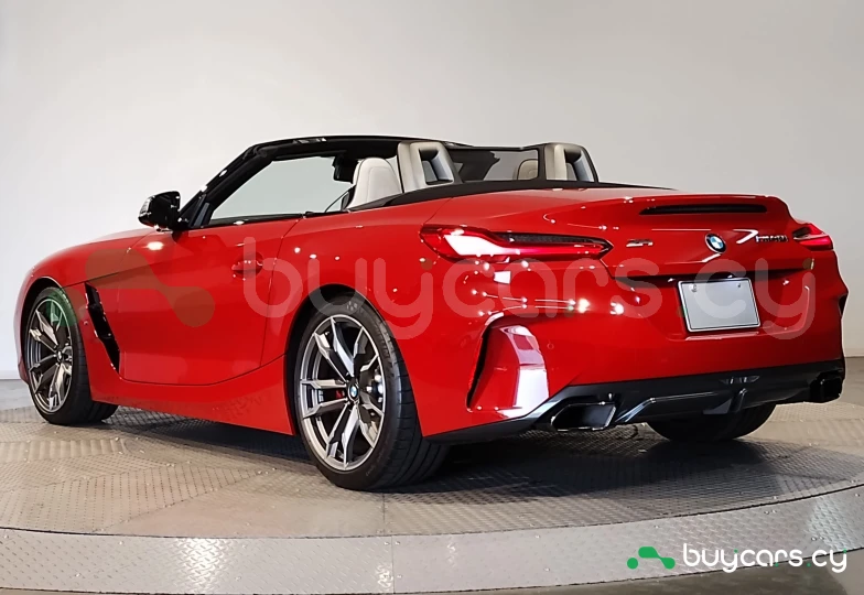 BMW Z4 Красный