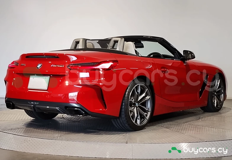 BMW Z4 Красный