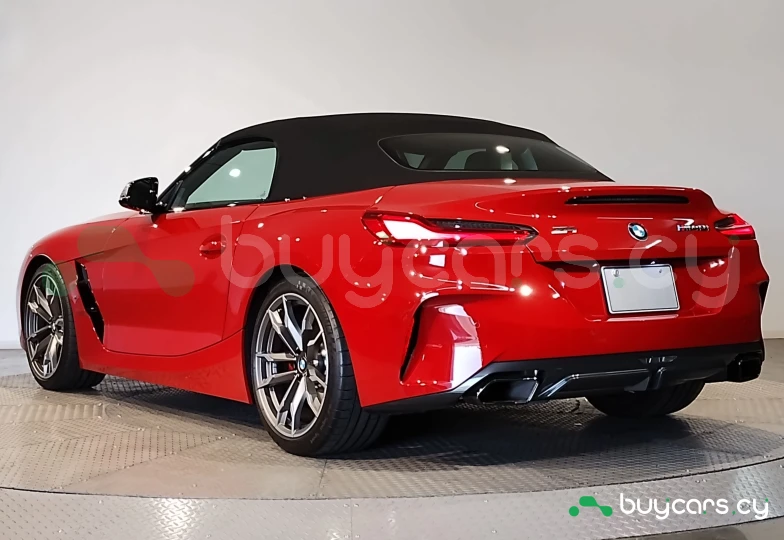 BMW Z4 Красный