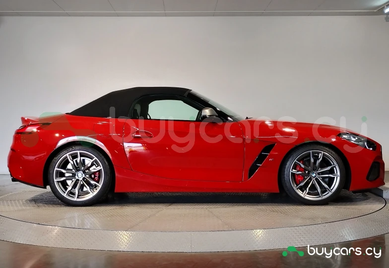 BMW Z4 Красный