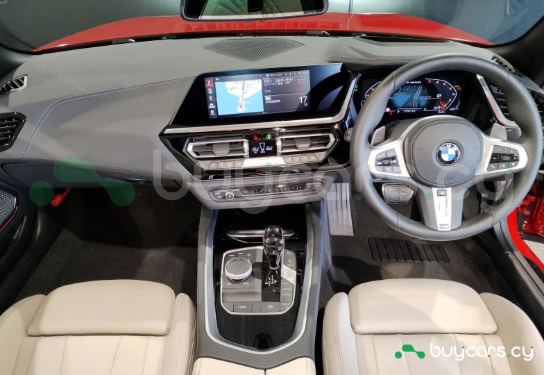 BMW Z4 Красный