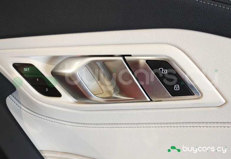 BMW Z4 Красный