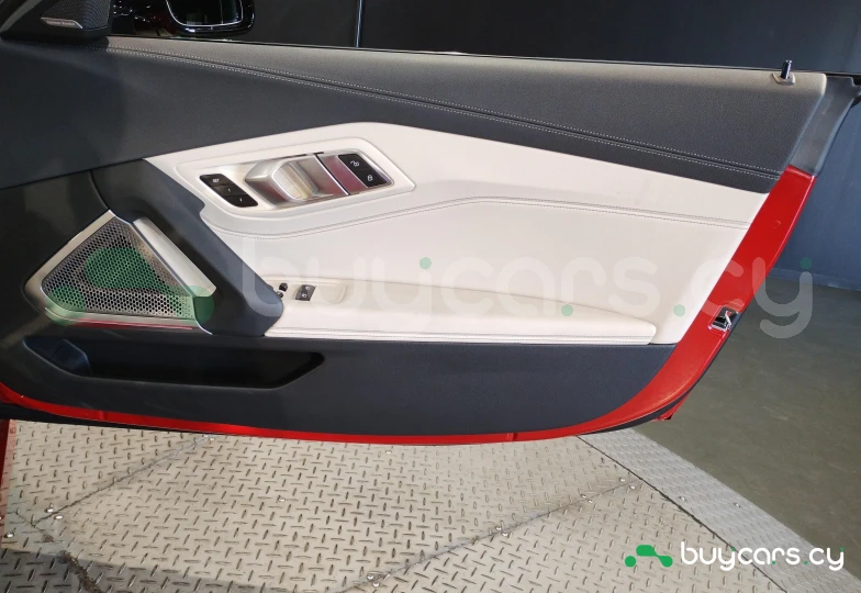 BMW Z4 Красный