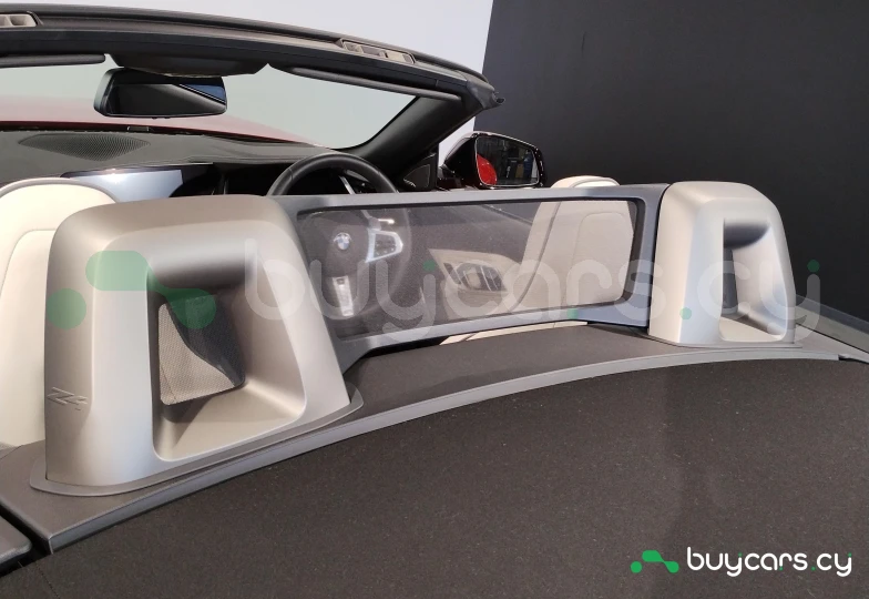 BMW Z4 Красный