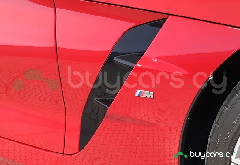 BMW Z4 Красный