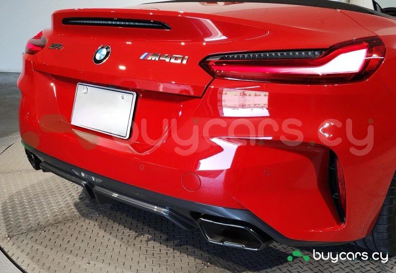 BMW Z4 Красный