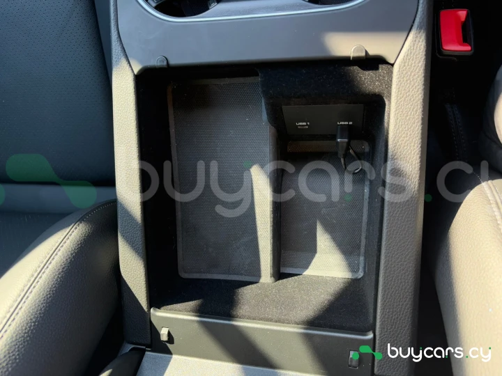 Porsche Cayenne White