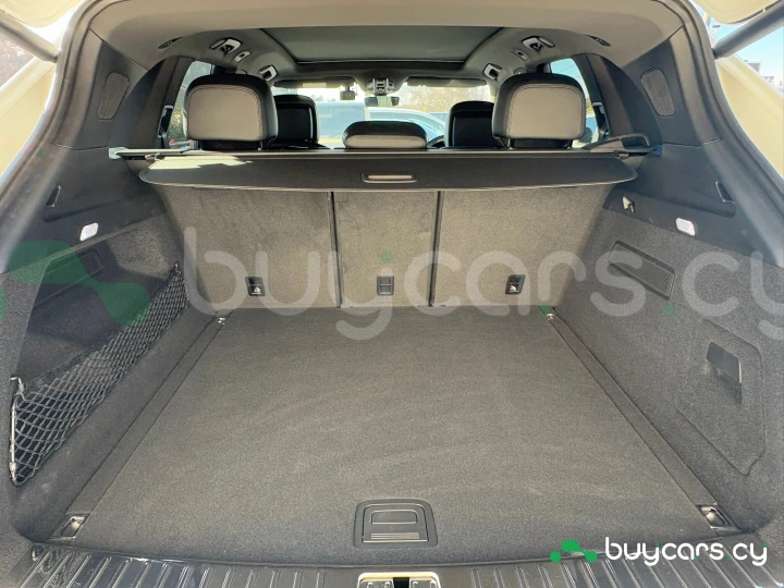 Porsche Cayenne White