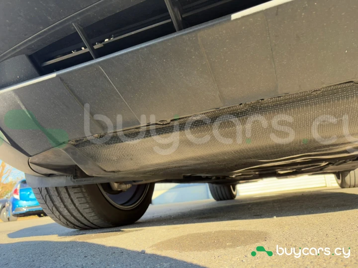 Porsche Cayenne White