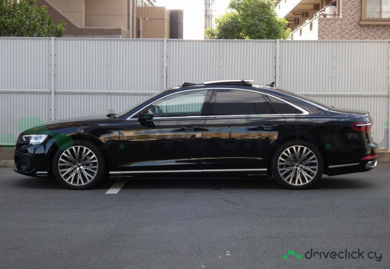 Audi A8 Black