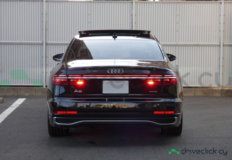 Audi A8 Black