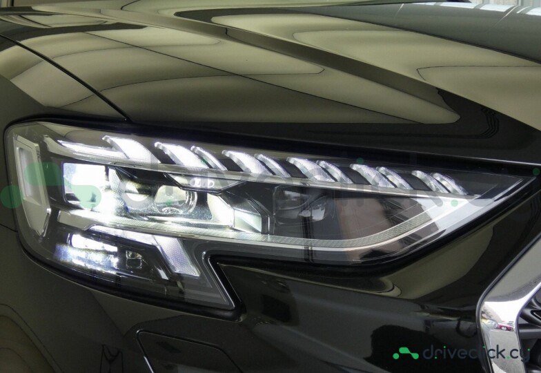 Audi A8 Black