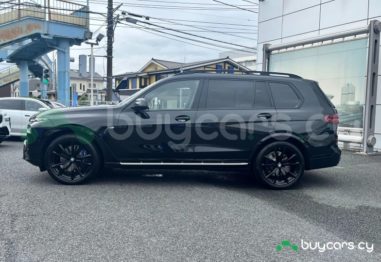 BMW X7 Black
