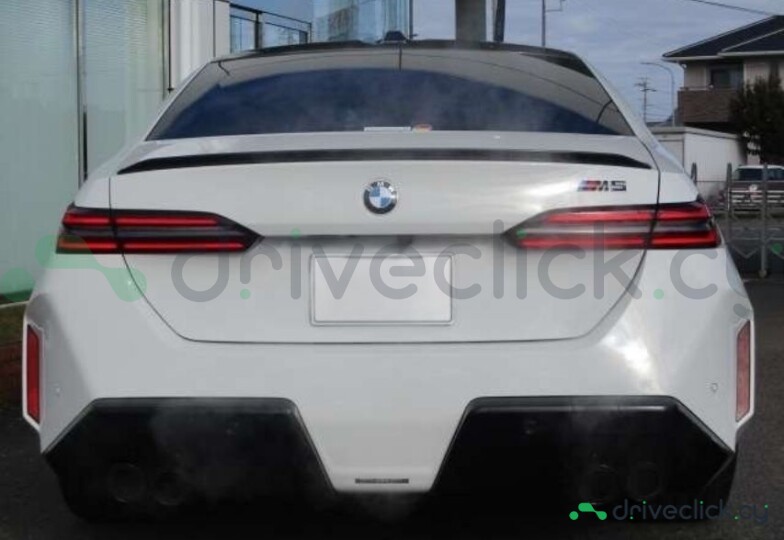 BMW M5 White