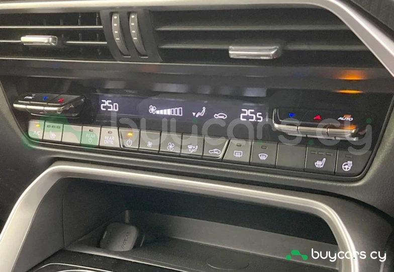 Mazda CX-80 Белый