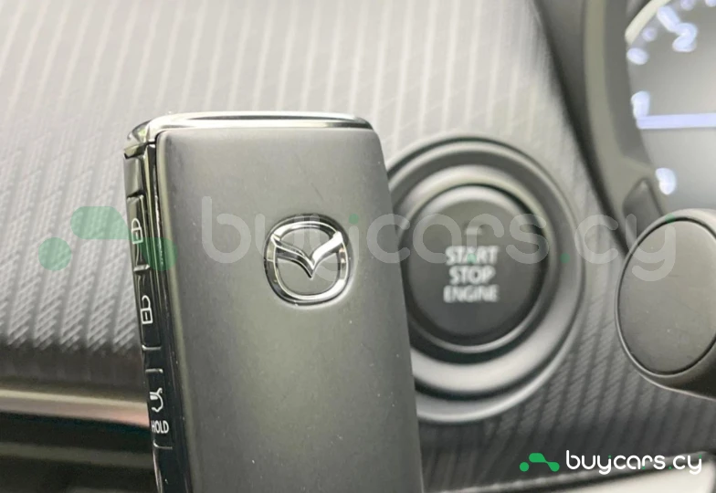 Mazda CX-80 Белый