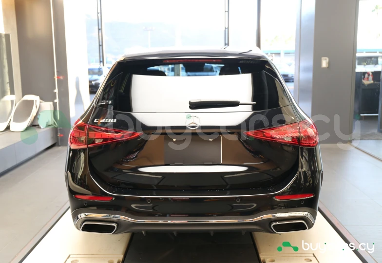 Mercedes C-class Black