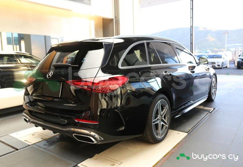Mercedes C-class Black
