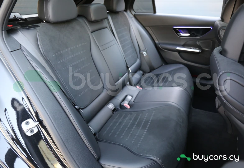 Mercedes C-class Black