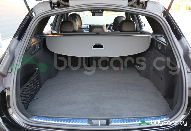 Mercedes C-class Black