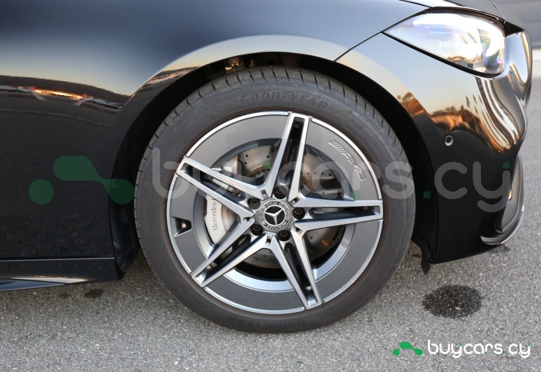 Mercedes C-class Black