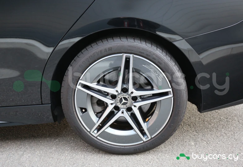 Mercedes C-class Black