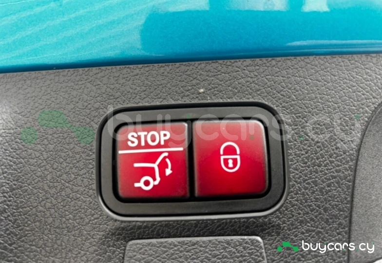 Mercedes CLA-class Blue