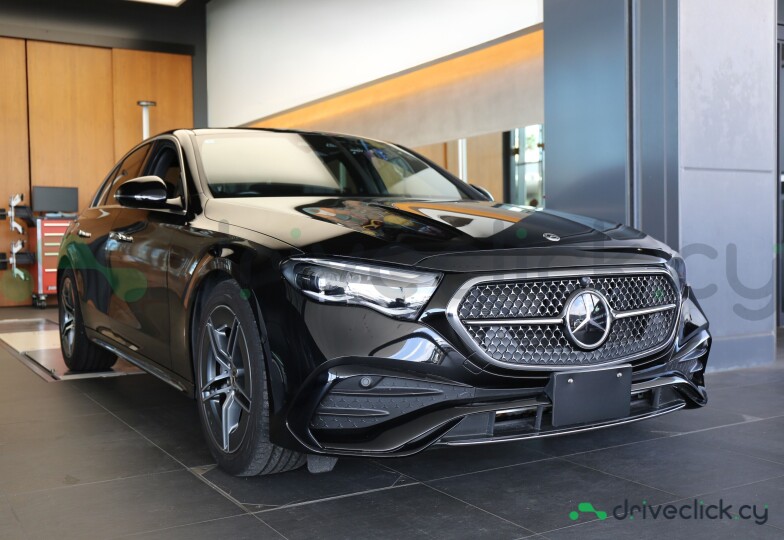 Mercedes E-class Черный