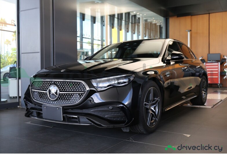 Mercedes E-class Черный