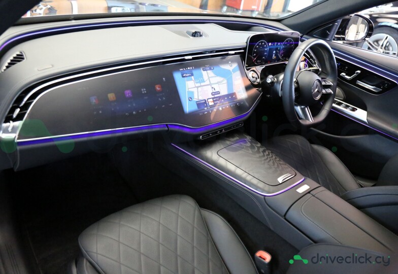 Mercedes E-class Черный