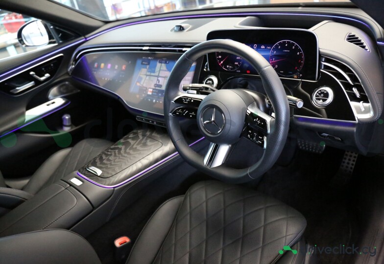 Mercedes E-class Черный
