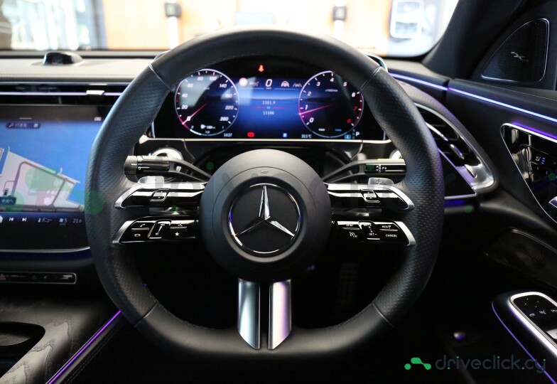 Mercedes E-class Черный