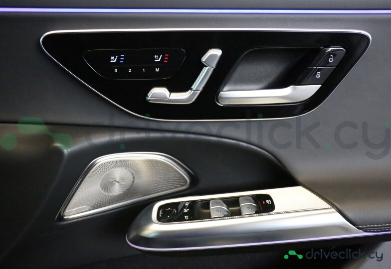 Mercedes E-class Черный
