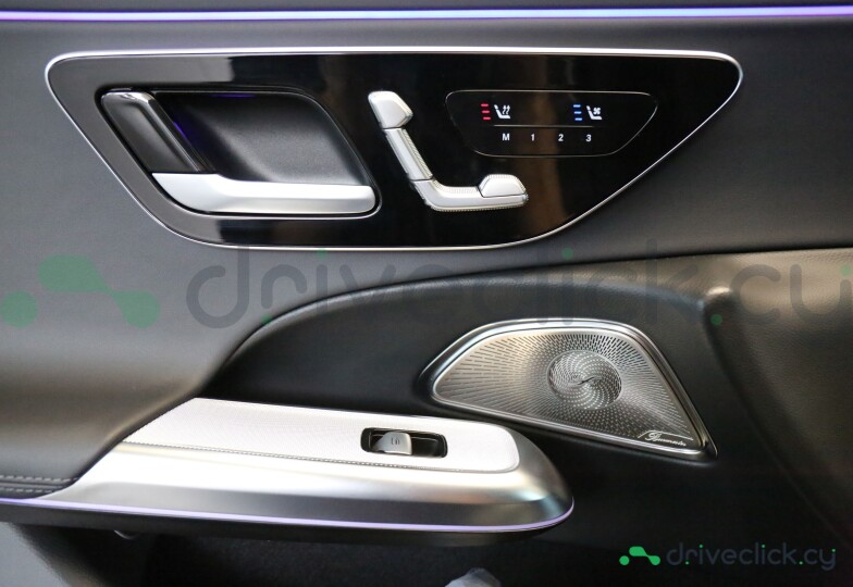 Mercedes E-class Черный