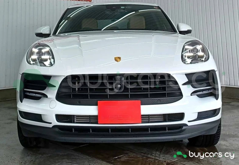 Porsche Macan White