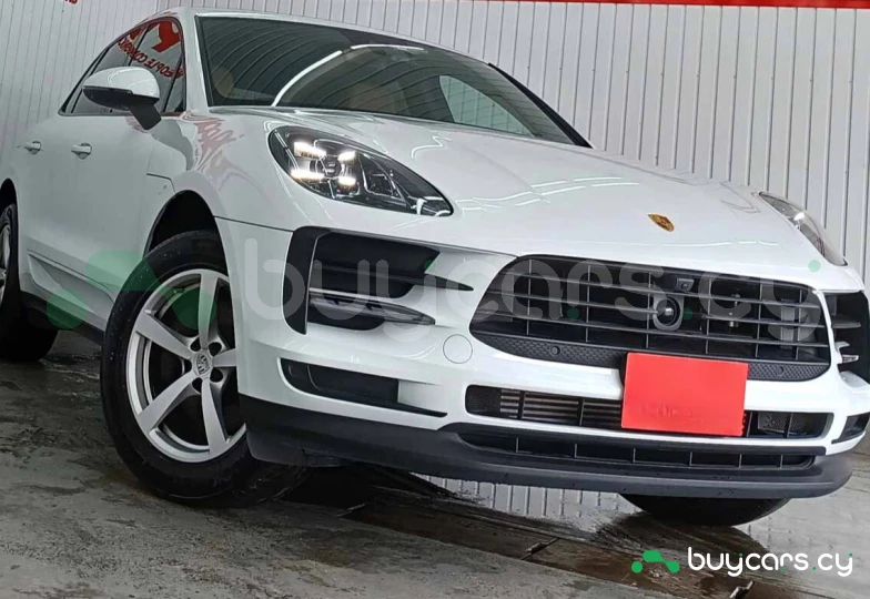Porsche Macan White