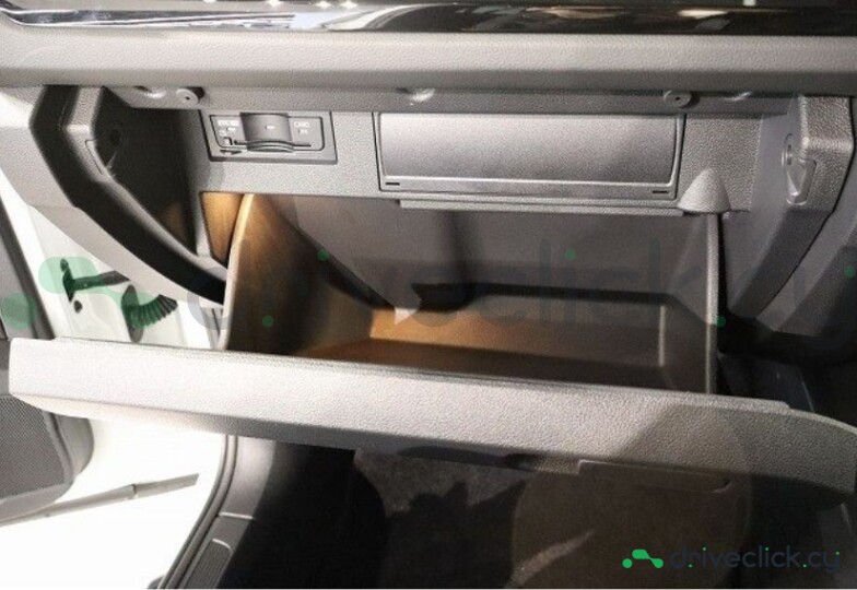 Volkswagen T-Roc White