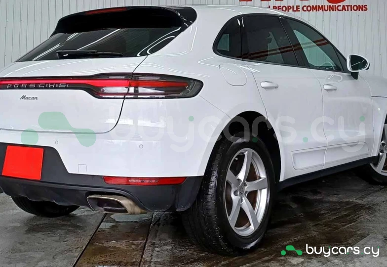 Porsche Macan White
