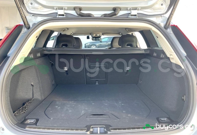 Volvo V60 Серый