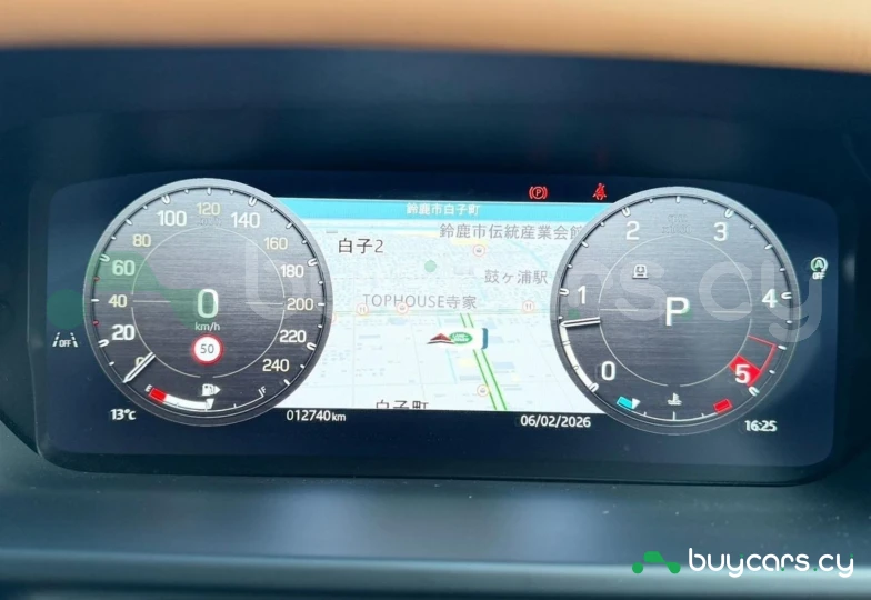 Land Rover Defender Серый