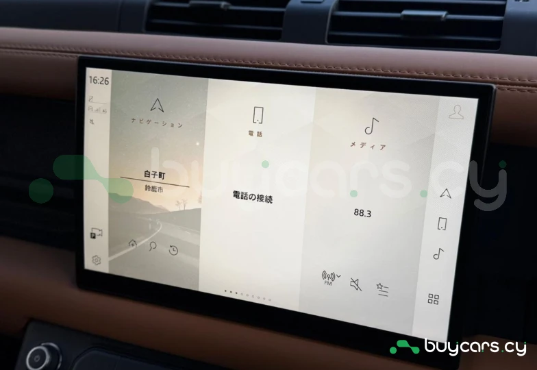 Land Rover Defender Серый