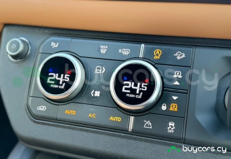 Land Rover Defender Серый